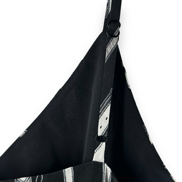 L'Agence 100% Silk Cami Black/White Belt Design - Picture 5 of 7